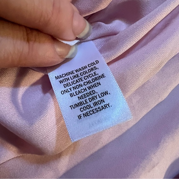 NWT Ophelia Roe Tiered V Neck Pink Dress Size Medium - Picture 12 of 12